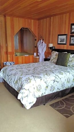 Double Room with Spa Bath