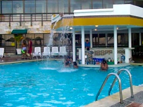 Decameron Maryland