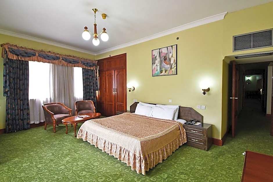 Grand Imperial Hotel