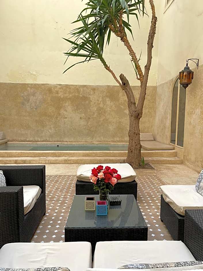 Riad 144