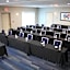 Holiday Inn Express Hotel and Suites Cincinnati - Mason By IHG