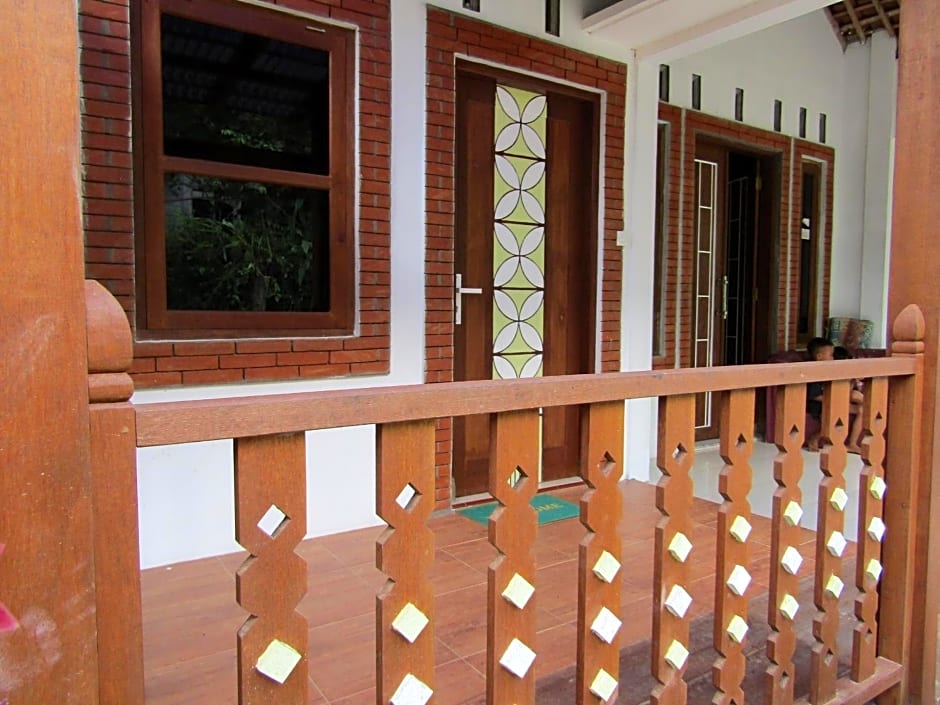 Penginapan Udin Syariah Bukit Rhema