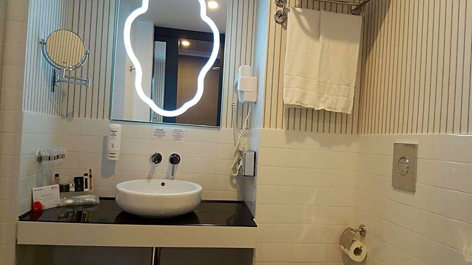 Best Western Premier Chc Airport