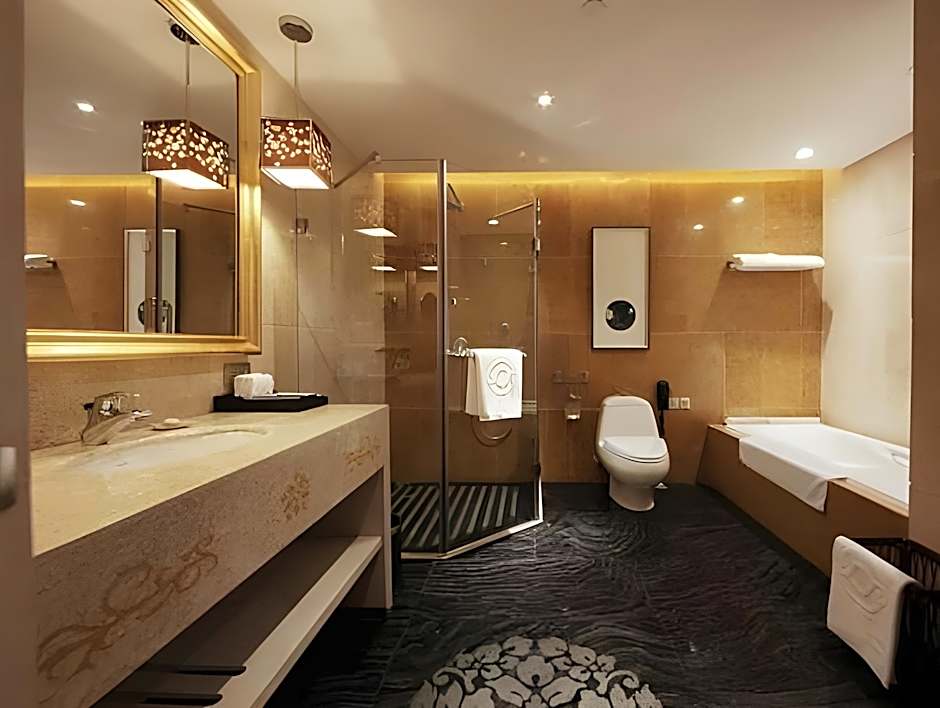 Yihe Grand Hotel