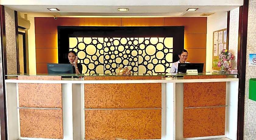 Circle Inn - Hotel & Suites