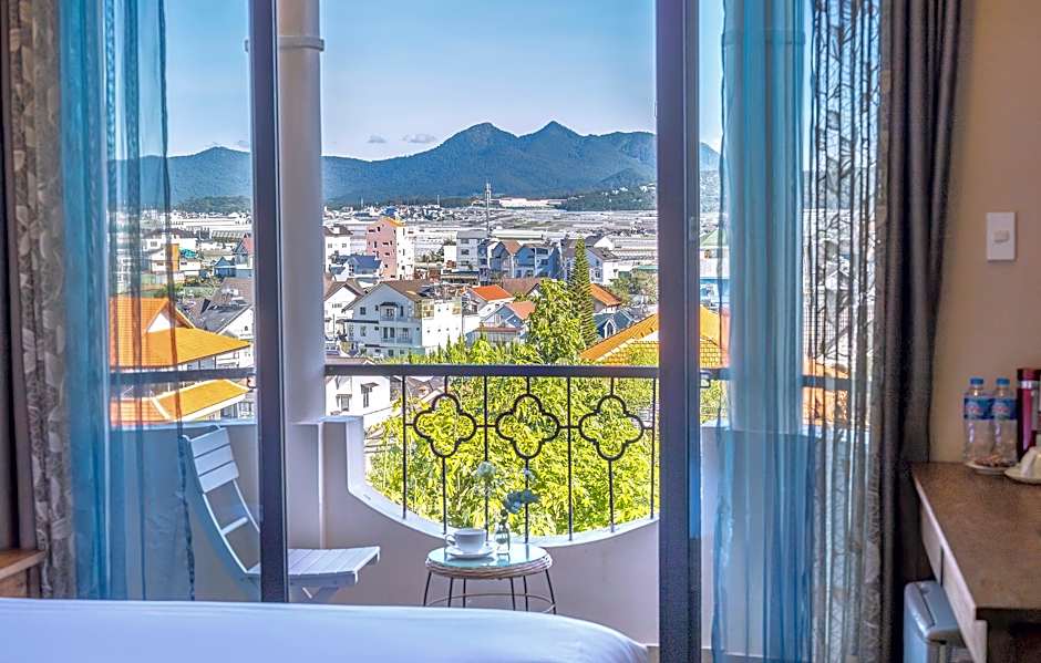 Guava Hill Boutique Hotel