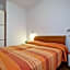 Cozy flat in residence with swimming pool-Beahost