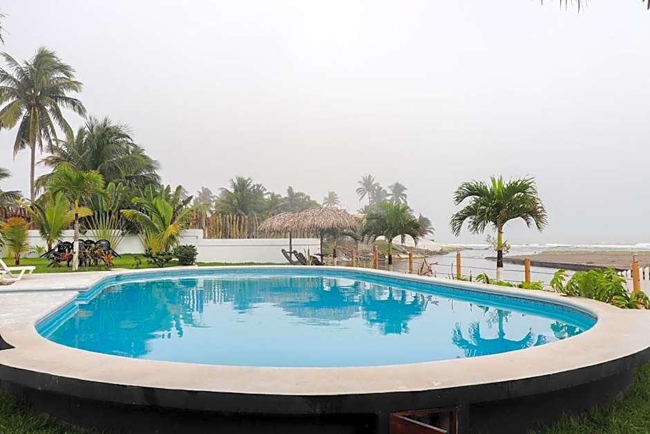 Hotel Lunazul In Costa Esmeralda