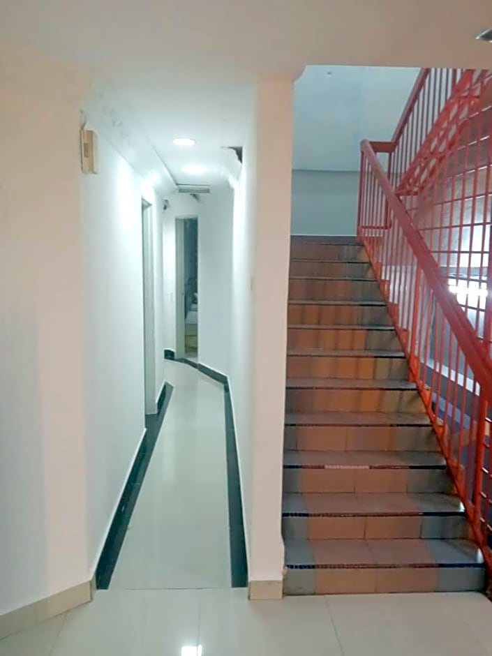 New Wave Hotel Nilai 1