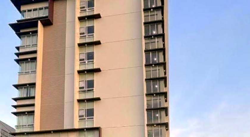 District 21 Hotel