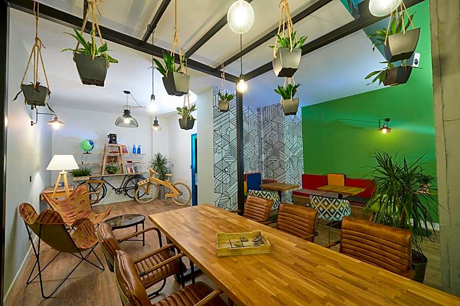 Blue Bottle Boutique Hotel