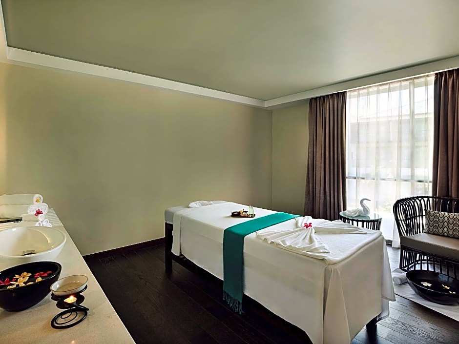 Mercure Bali Legian Hotel