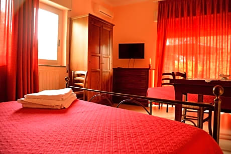 Triple Room with Private Bathroom
