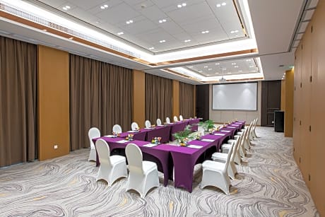 Holiday Inn Wuhan Riverside By IHG