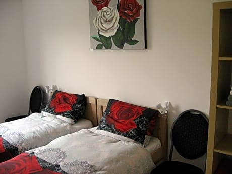 Apartment With Shared Bathroom