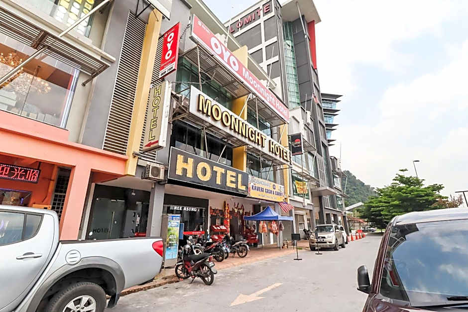 OYO 89381 Moonnight Hotel