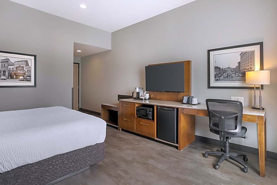 Best Western Plus East Side