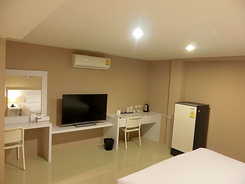 crystal suites pattaya