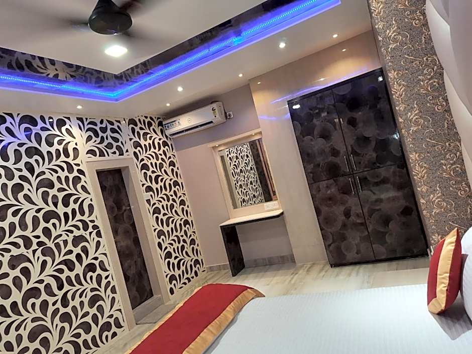 Photo 1 of 6 of Suite