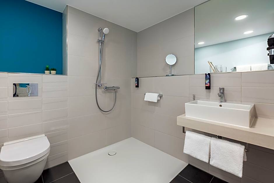 Holiday Inn - the niu, Seven Dusseldorf Ost by IHG