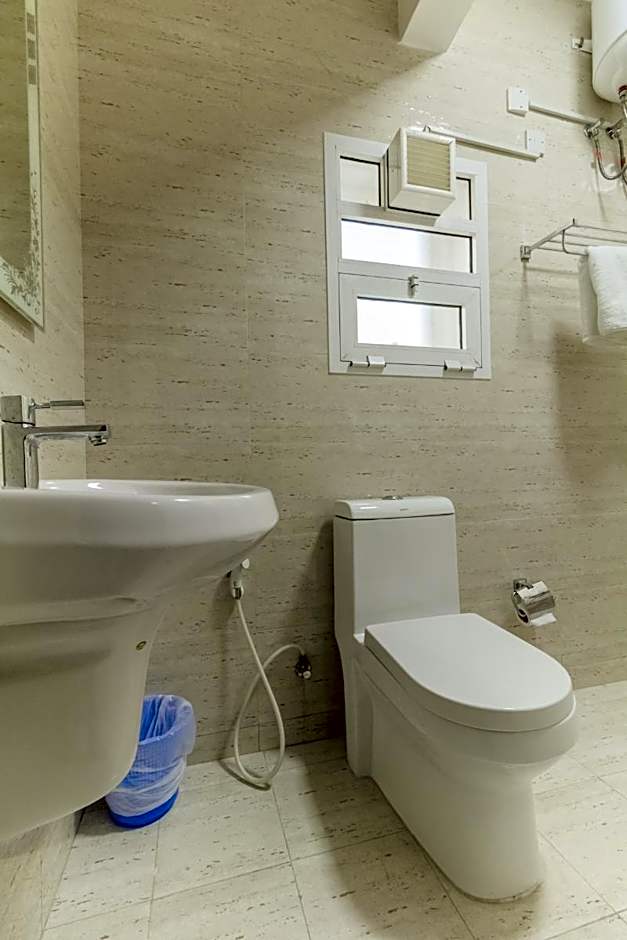 Super OYO 106 Muscat Grand Hotel Apartment