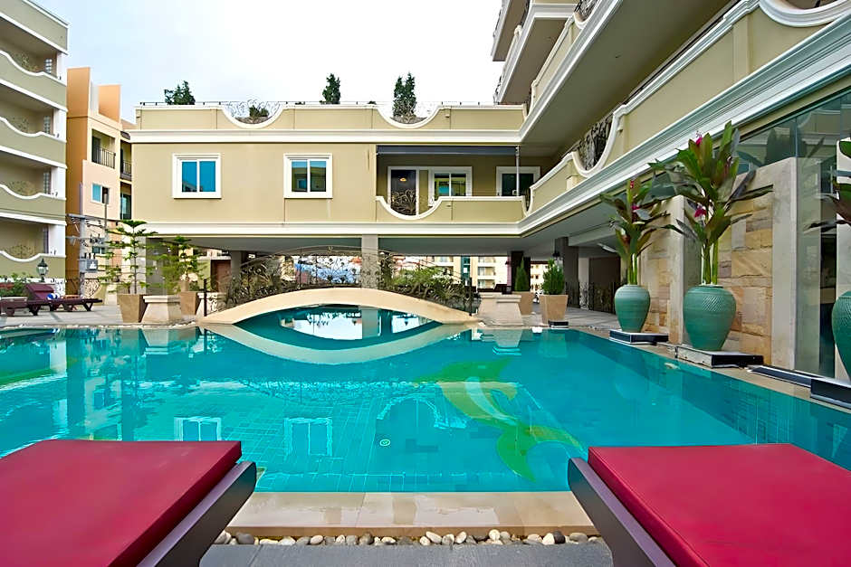 Lk Royal Suite Hotel