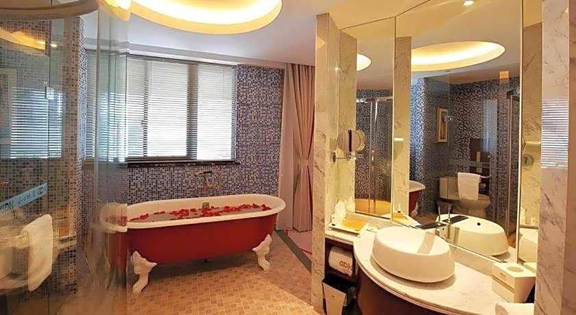 Xingtai Yuehai Hotel