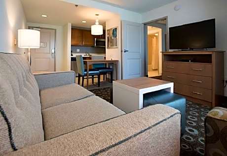 2 Queen Hearing Accessible Suite Non-Smoking