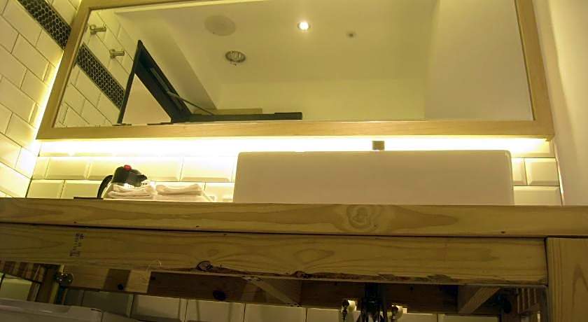 Formosa Boulevard Station Garden Hotel