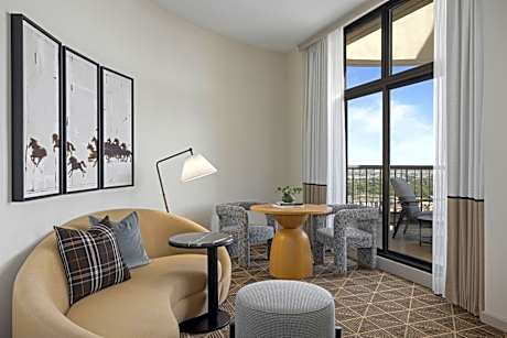 Mandalay King Suite with Balcony