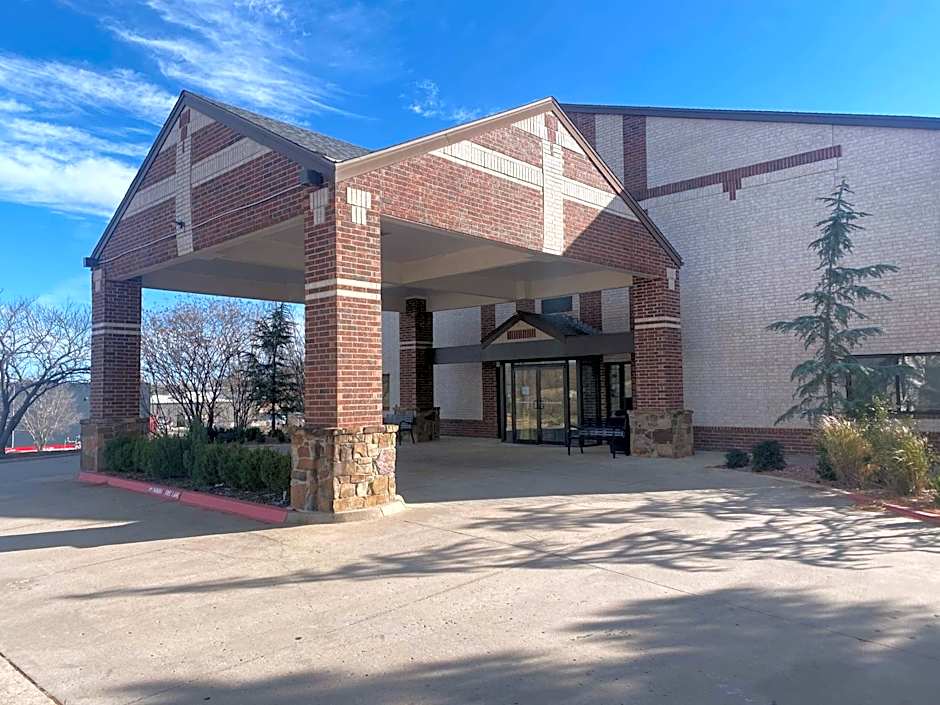 Photo 1 of 11 of SureStay Plus Hotel by Best Western Edmond
