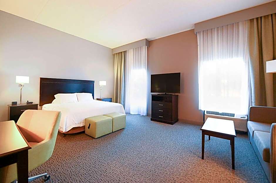Hampton Inn By Hilton And Suites Smithfield