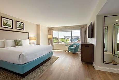 King Room with Historic View