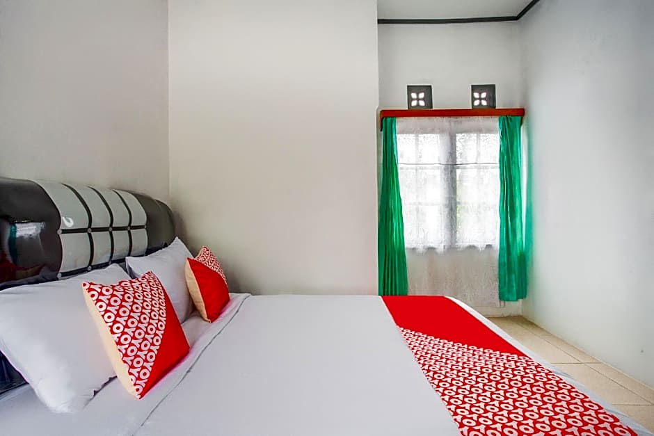 OYO 2903 Putri Residence Syariah