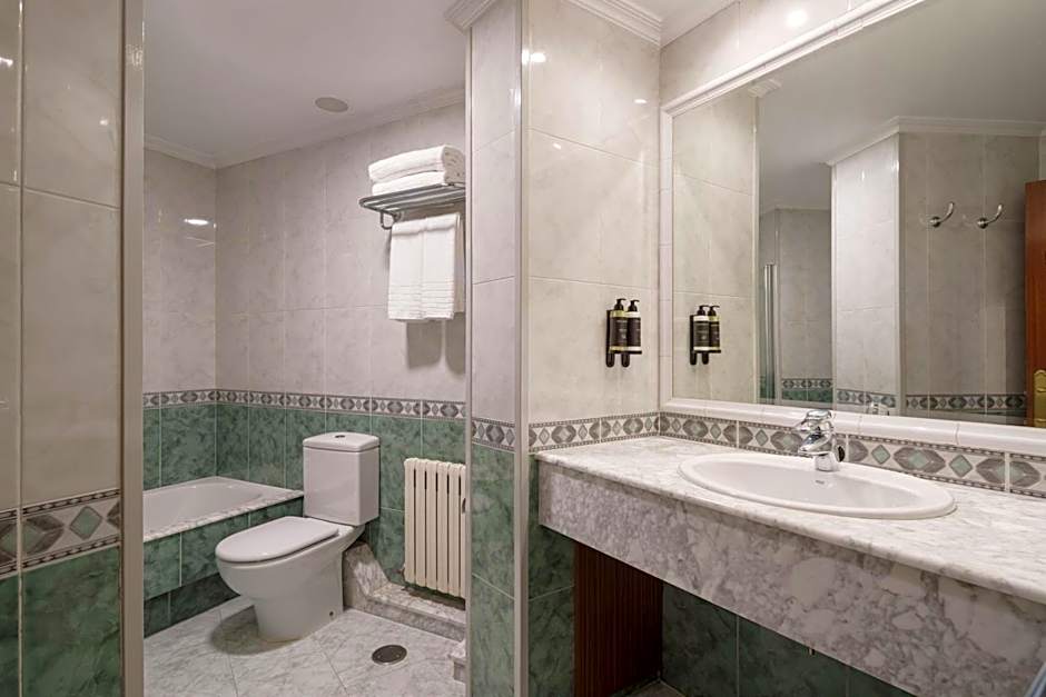 Hotel Almirante