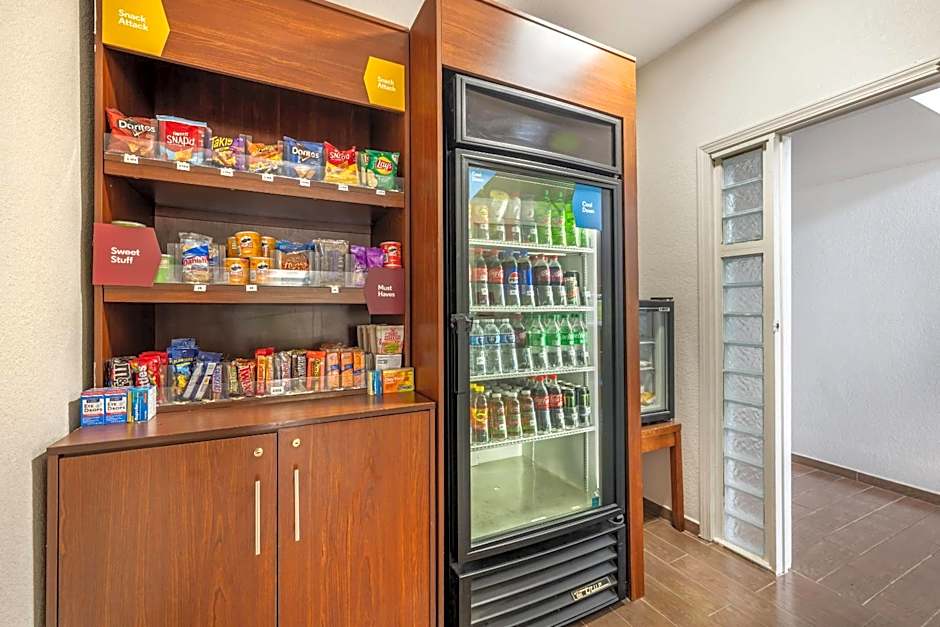 Comfort Suites Omaha Northwest