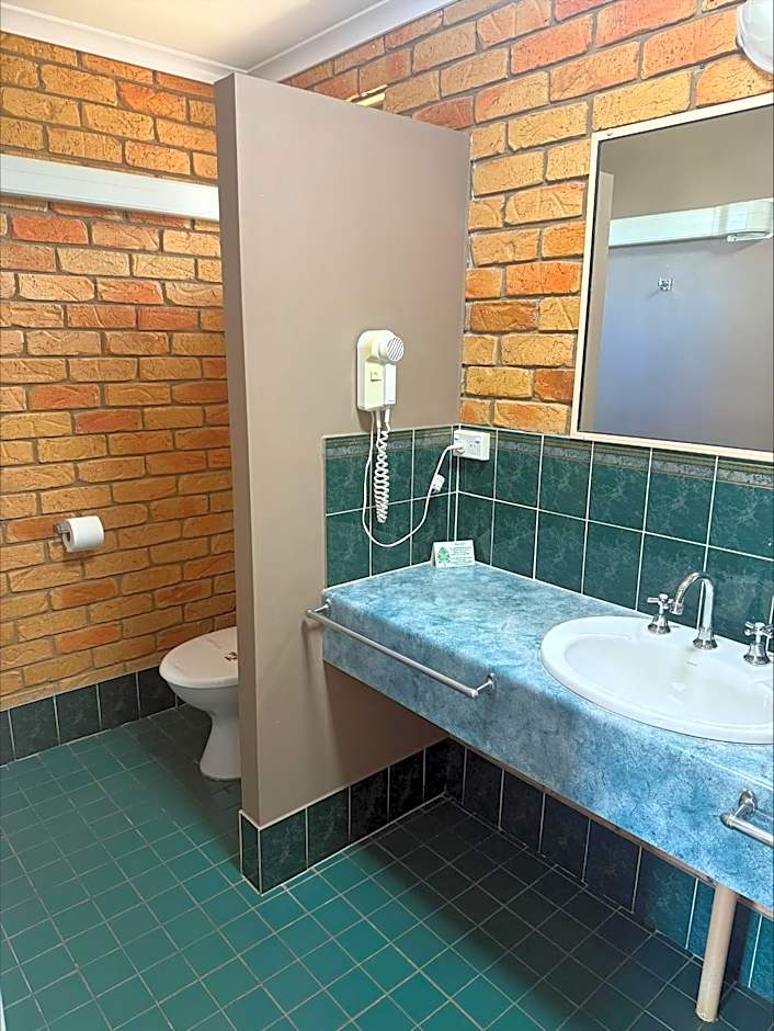 Emerald Highlands Motel