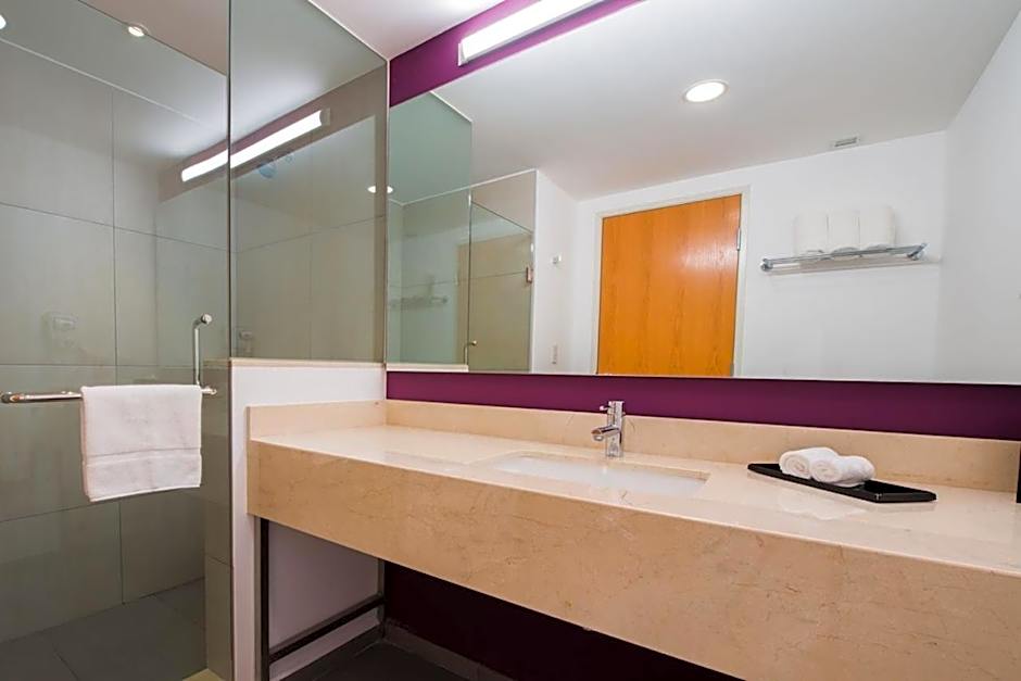 La Quinta Inn & Suites by Wyndham Puebla Ciudad Modelo