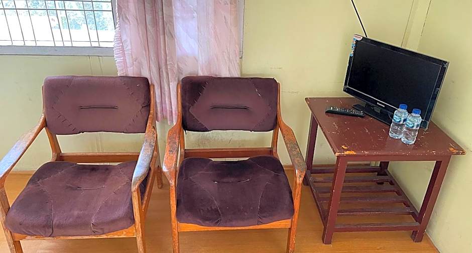Valencia Homestay Redpartner