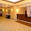 Holiday Inn Express Hotel & Suites Fort Atkinson