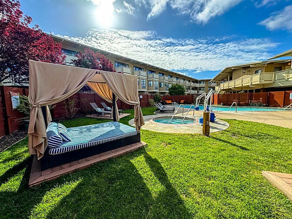 The Lodge At Tiburon