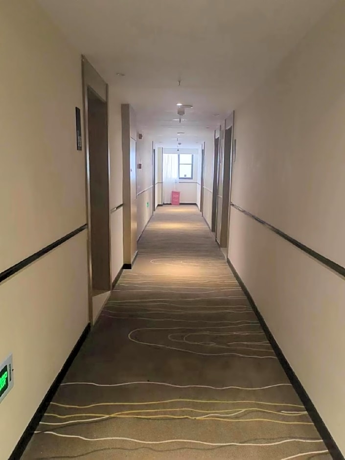 City Comfort Inn Changdu Chama Plaza