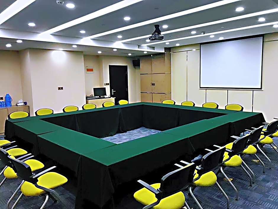 Crystal Orange Hotel Nanjing Olympic Sports Zhongsheng International Expo Center