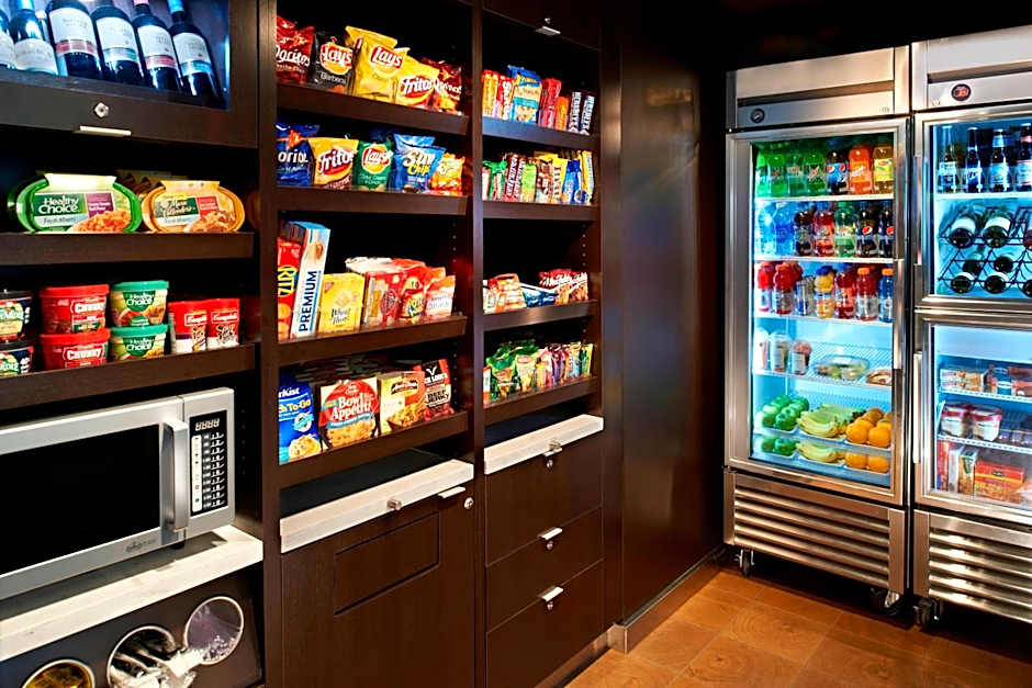 Courtyard By Marriott Detroit Warren