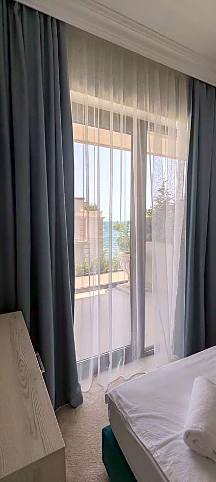 Sea Point La Mer