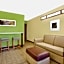 Microtel Inn & Suites By Wyndham Tuscumbia/Muscle Shoals