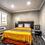 Regency Inn & Suites Downey
