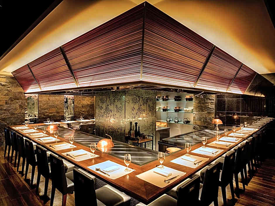 Hotel Shigira Mirage