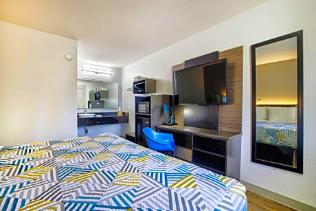 1 QUEEN BED | NON-SMOKING