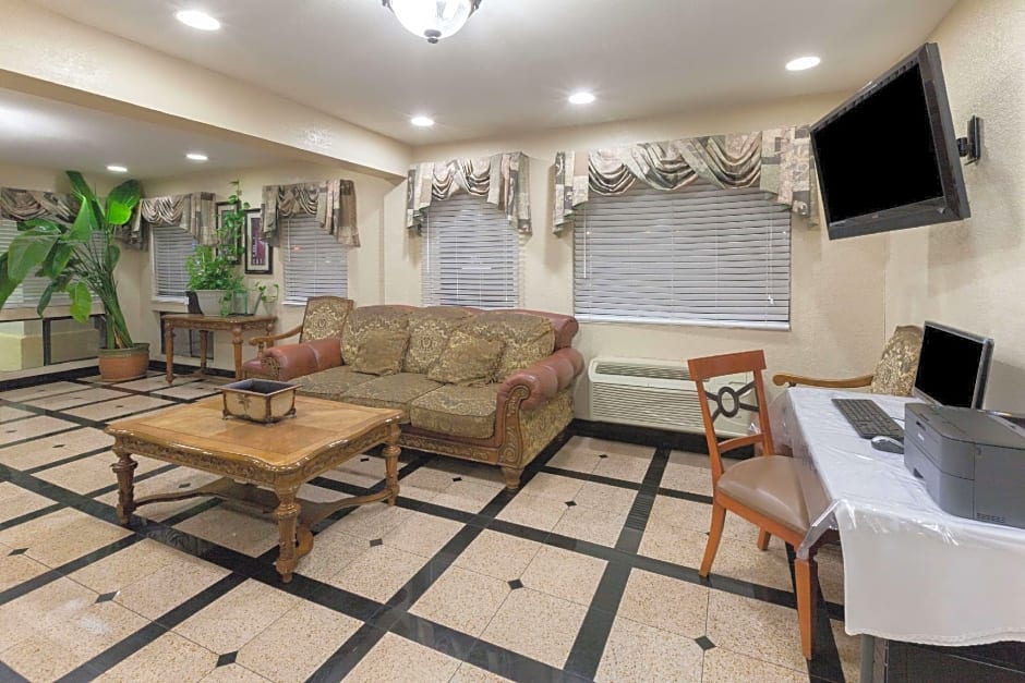 Days Inn by Wyndham Oklahoma City West – Oklahoma City, OK